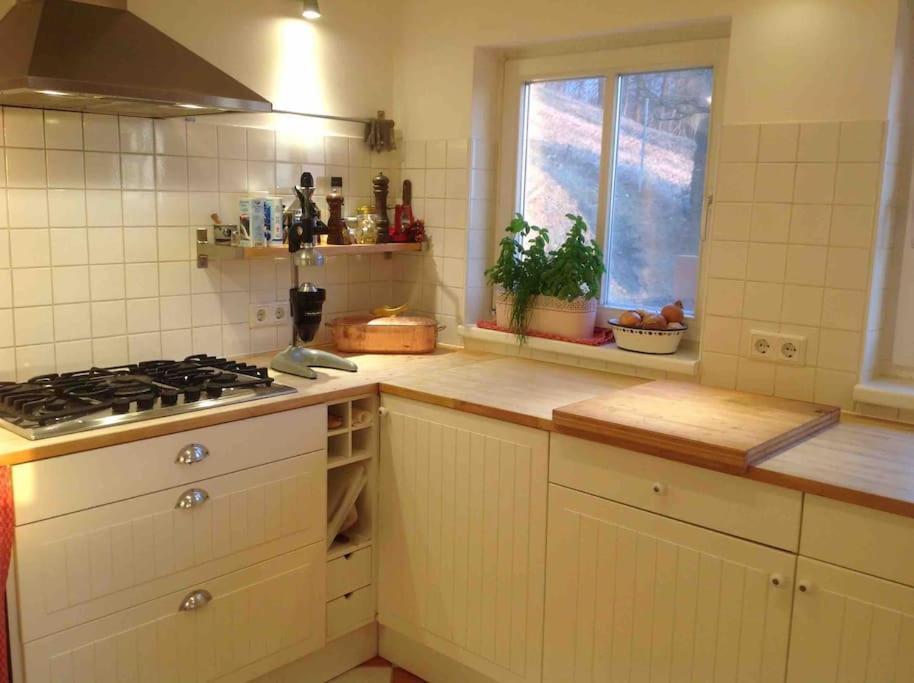 Charmantes Landhaus Mit Garten Und Traumhaftem Fernblick Thal  外观 照片