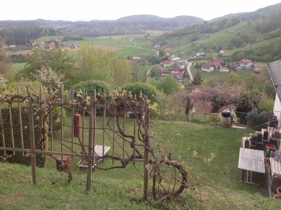Charmantes Landhaus Mit Garten Und Traumhaftem Fernblick Thal  外观 照片